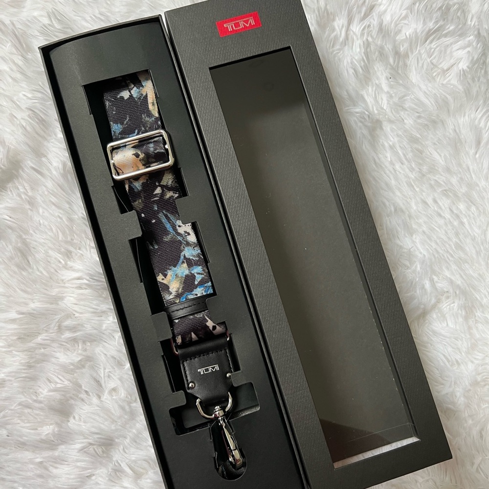 NWT Tumi Custom Shoulder Strap